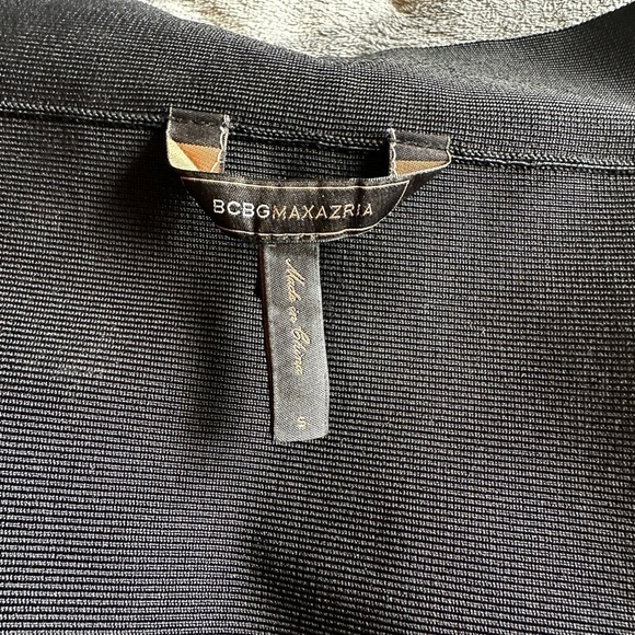 BCBGMAXAZRIA Size S Stretch and Sequin Bandage Mini Skirt. - Picture 9 of 10
